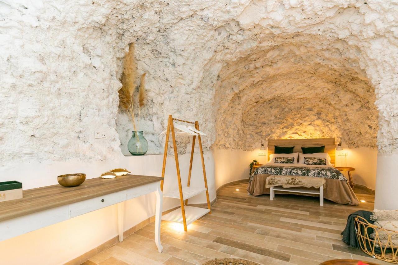 Cuevas Del Albaicin